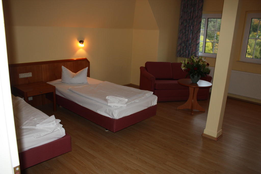 Hotel Stubenberg Gernrode  Camera foto